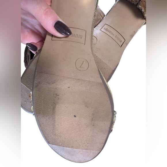 NEW STEVE MADDEN GOLD SEQUIN BLOCK
HEEL DRESS SANDALS - Picture 5 of 5